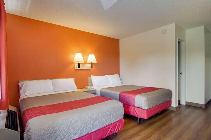 Room 7 of 26