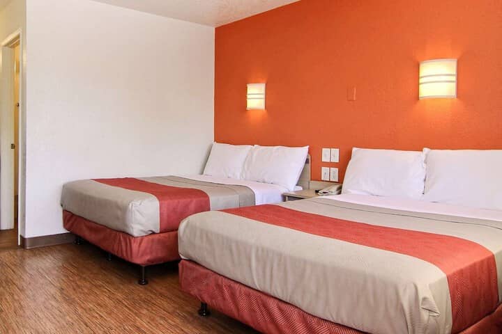 Room 13 of 26